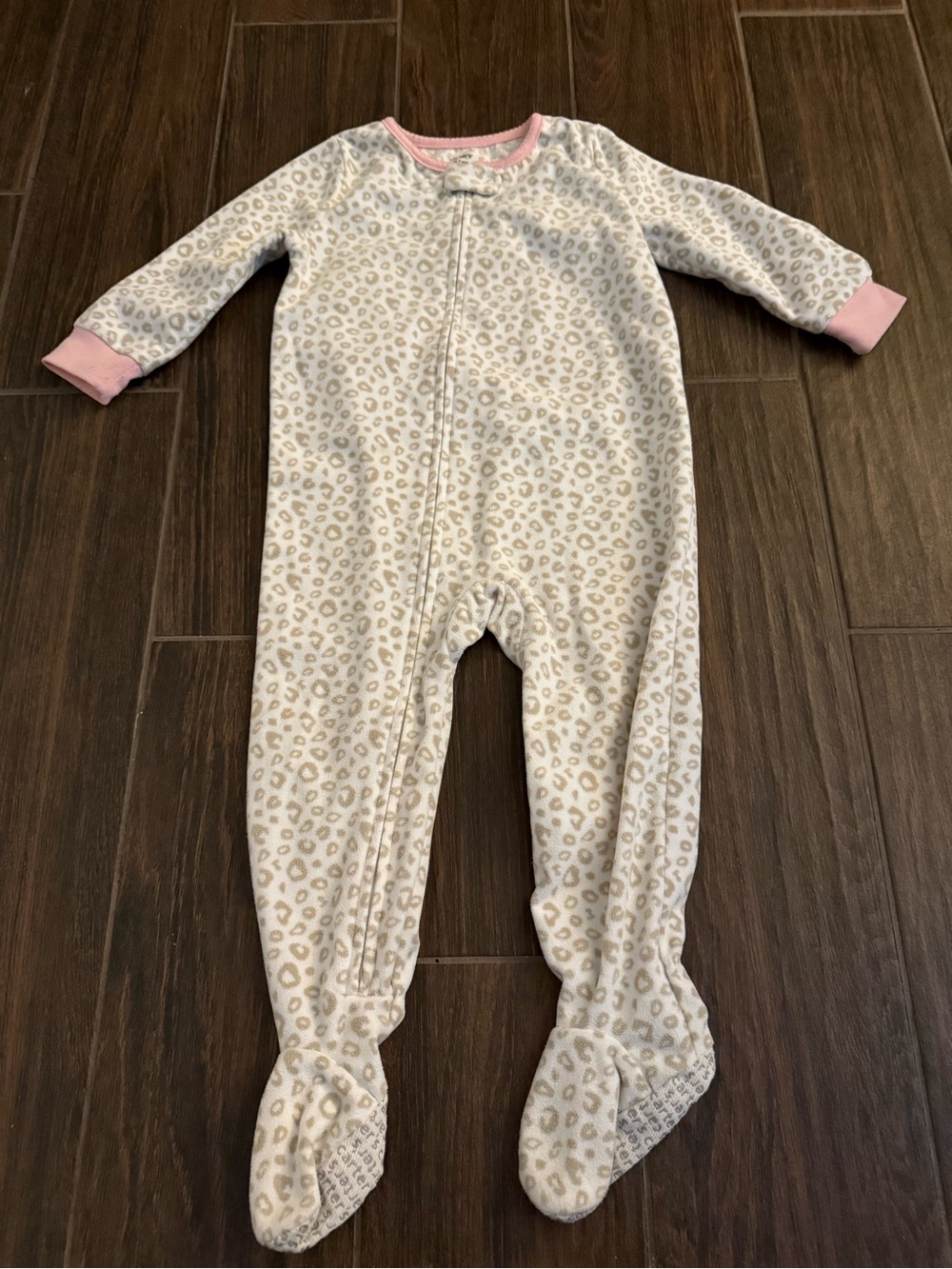 🪼5/$10 Carter's Cream Leopard Print Footed One-Piece with Pink Trim